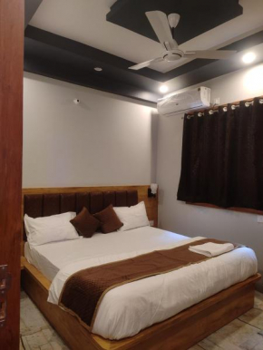 Devi Residency - Near Prem Mandir Bankey Bihari Vrindavan